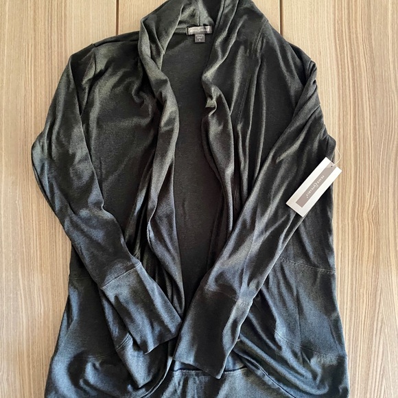 NWT Cardigan - Picture 3 of 3